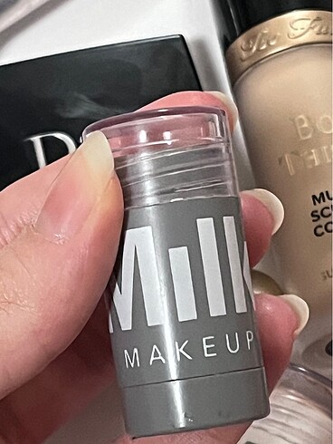 Milk Makeup Allık + Ruj Smirk rengi