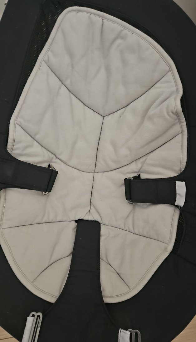 Nuna Bebek Ana kucağı Gri-Siyah - Görsel 5