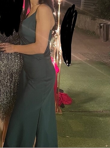 Zara Zümrüt yeşili saten elbise