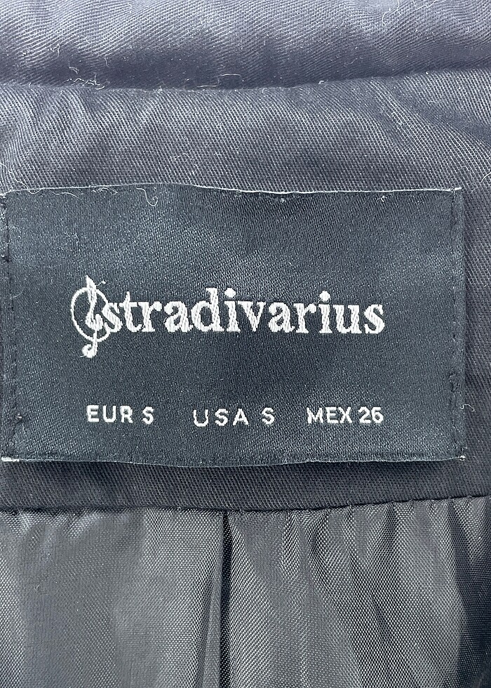 Stradivarius Trenchcoat %70 İndirimli. - Görsel 4