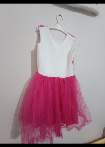 Kız Çocuk Pembe Barbie Desenli Tüllü Elbise - Görsel 4