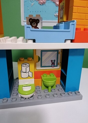 Beden Lego duplo family house