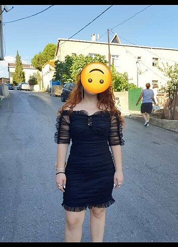 Siyah dantel detay elbise 