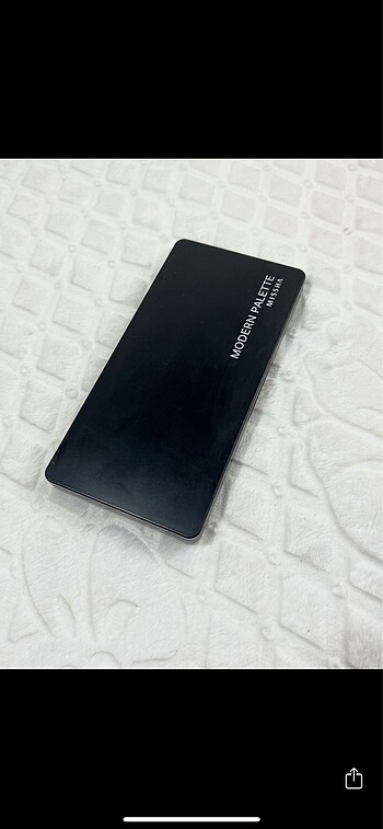 Missha Missha Modern Palette 8 hole