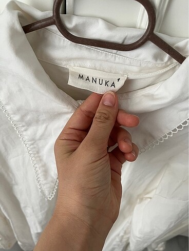 s Beden Manuka yakalı gömlek
