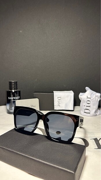 Christian Dior unisex güneş gözlüğü