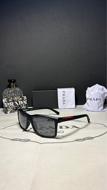 Prada polarize erkek güneş gözlüğü