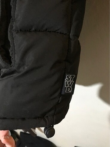 Pull and Bear Pullbear siyah şişme mont