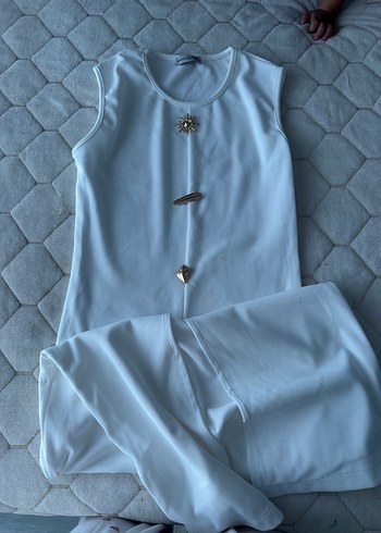 Beyaz Düğmeli elbise - Görsel 3