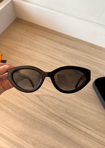 Tommy Hilfiger Kadın Güneş Gözlüğü - Görsel 3