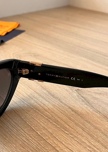 Tommy Hilfiger Kadın Güneş Gözlüğü - Görsel 5