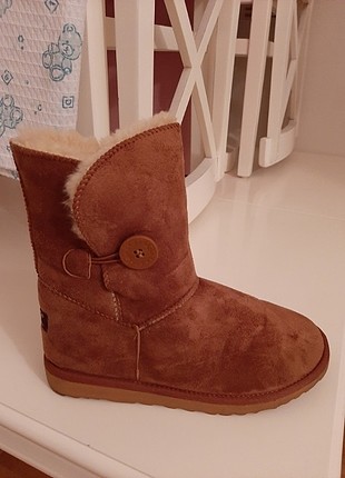 Ugg (orjinal degildir)