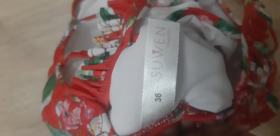 Suwen Çiçek Desenli Kırmızı Mayo - Görsel 4