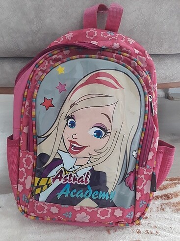 İlkokul çantası
