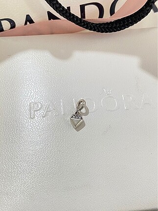 Parlak Elmas Sallantılı charm Pandora Me