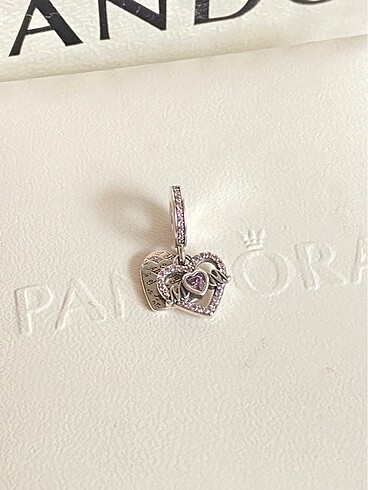 Kalp ve Anne Charm