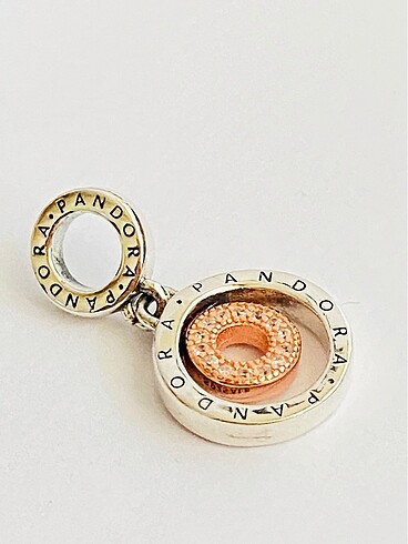  Beden Pandora Signature İki Renkli Logo Charm