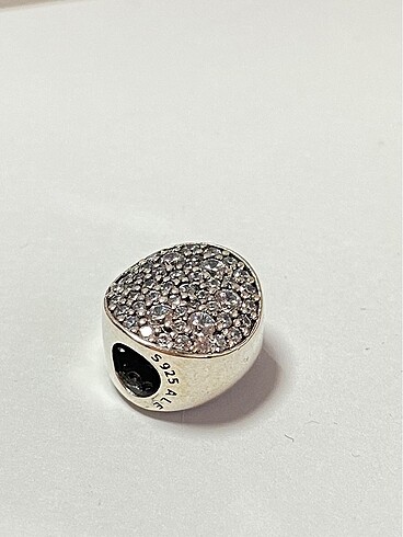 Pandora Pave Safir charm