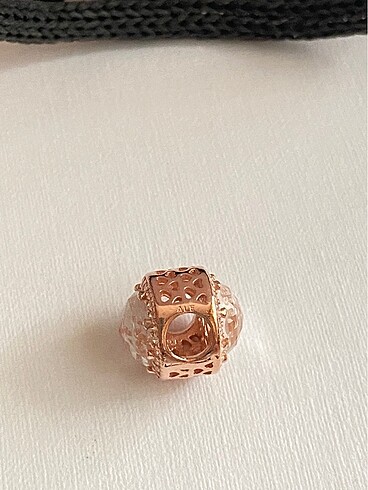 Pandora Işıltılı Kalpler charm