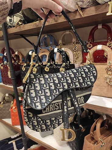 Beden siyah Renk CD Saddle Bag Kol Çantası