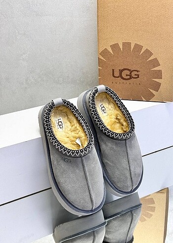 Ugg Ugg tazz haki