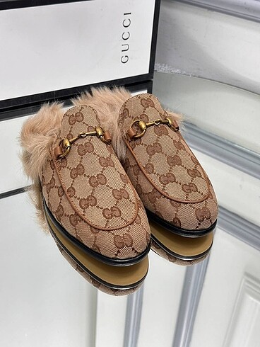 Gucci Gucci Tüylü Terlik