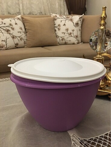 Tupperware saklama kabı