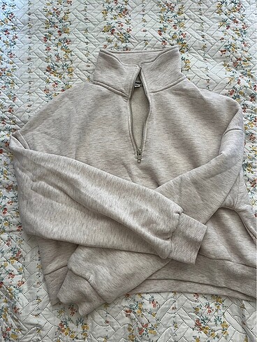 m Beden MAVİ JEANS CROP SWEAT