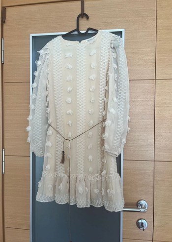 Beyaz Nakışlı Bohem Mini Elbise - Görsel 3