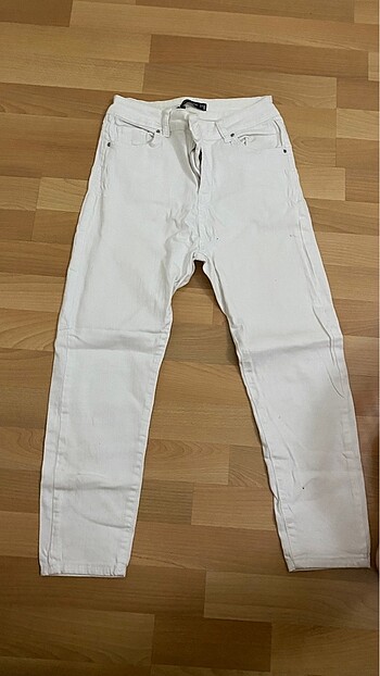 beyaz pantalon