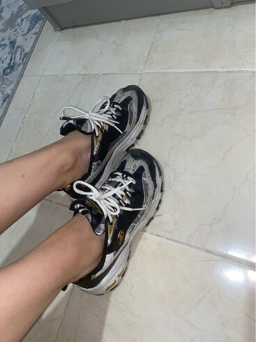 38 Beden Skechers D lites
