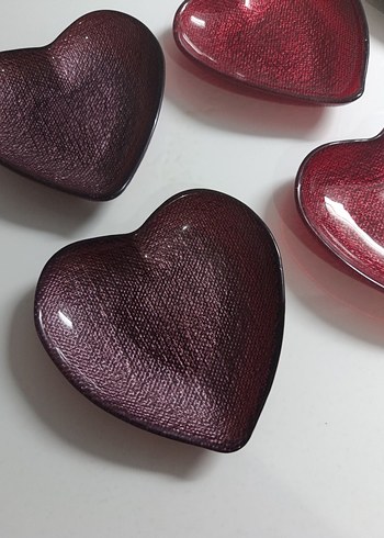 Kırmızı,mor,gri Kalp Şeklinde Modern Tabaklar - Görsel 2