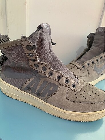 Nike Air Force 1 Mid