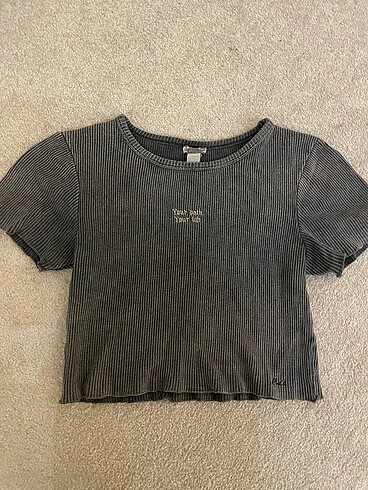 s Beden Pull and bear Tshirt