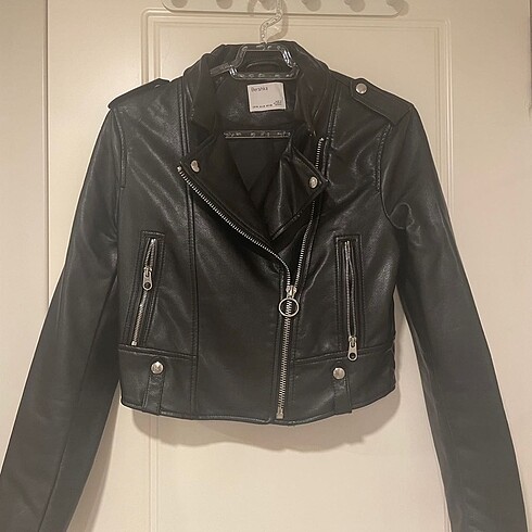 s Beden siyah Renk Bershka Deri Ceket