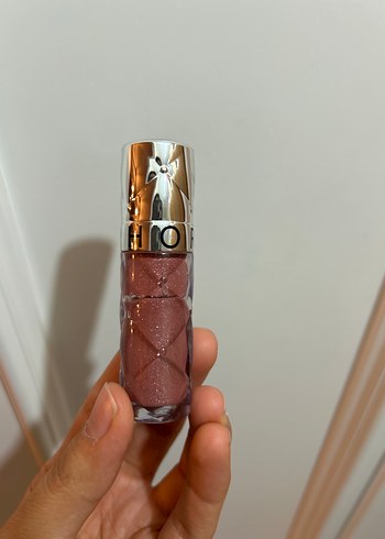 Sephora simli parlatıcı ruj - Görsel 4