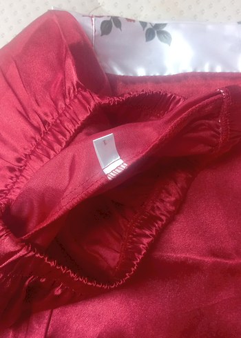 Kırmızı Çiçek Baskılı Kadın Pijama Takımı - Görsel 3