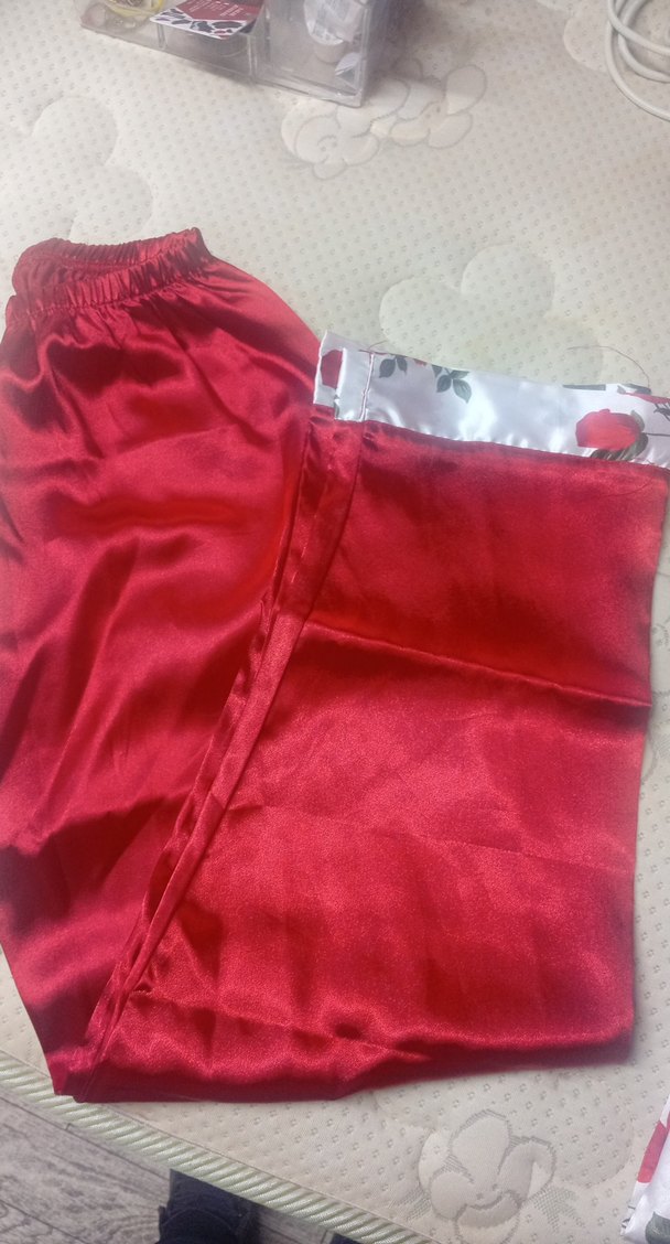 Kırmızı Çiçek Baskılı Kadın Pijama Takımı - Görsel 2