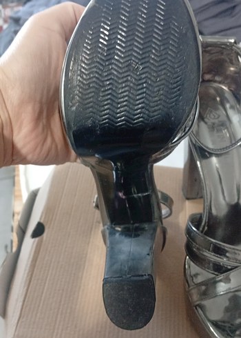 metalik Gri Platform Topuklu Kadın Ayakkabı - Görsel 4