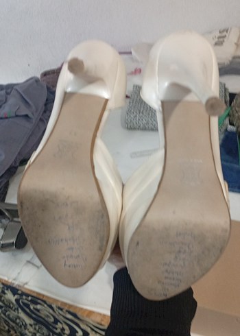 Beyaz Parlak Payetli Yüksek Topuklu Kadın Ayakkabı - Görsel 4