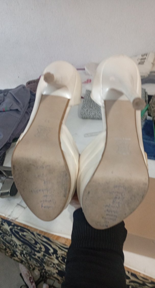 Beyaz Parlak Payetli Yüksek Topuklu Kadın Ayakkabı - Görsel 4