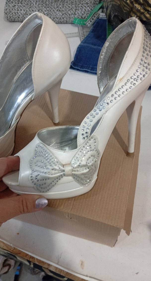 Beyaz Parlak Payetli Yüksek Topuklu Kadın Ayakkabı - Görsel 2
