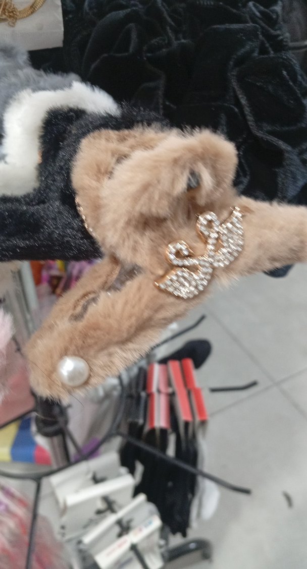 Renkli Kürklü Kadın Saç Tokaları - Görsel 4