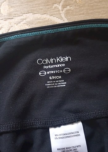 Calvin Klein s