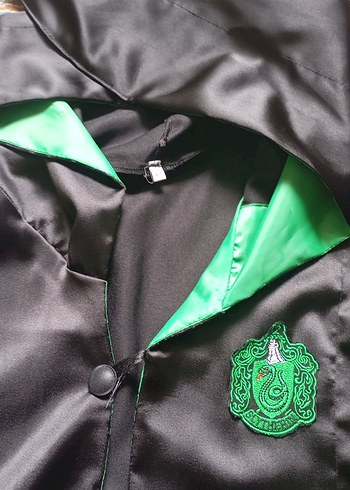 Uzun Siyah Kadın Cübbe Yeşil Detaylı - Görsel 2