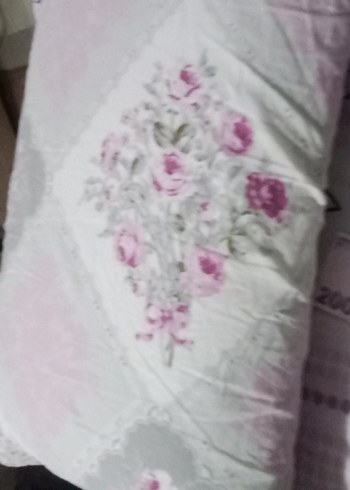 Pastel Pembe Çiçek Desenli Nevresim Takımı