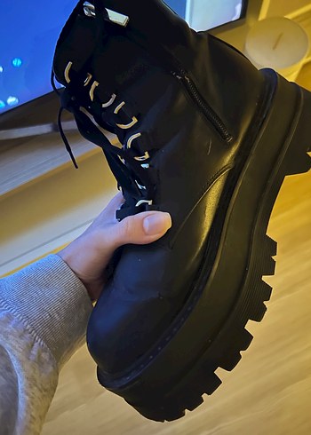 Siyah Deri Platform Bot - Görsel 5