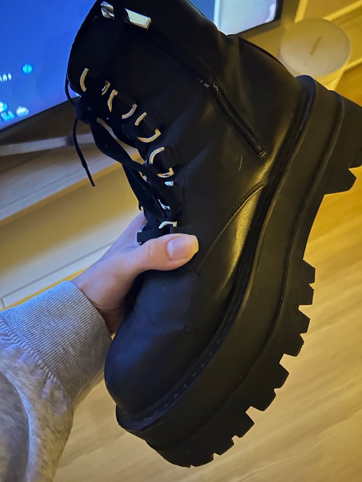 Siyah Deri Platform Bot - Görsel 5