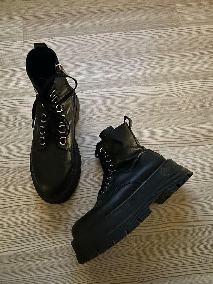 Siyah Deri Platform Bot - Görsel 2