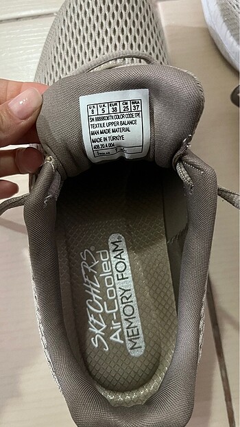 38 Beden Skecherks sneaker